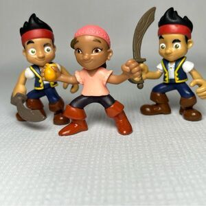3 Disney Jake & the Neverland Pirates Figure Jake & Izzy  Movable Arms & Waist